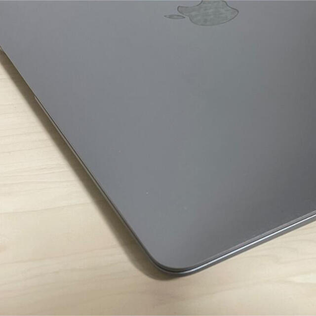 Apple(アップル)のApple MacBook Air M1 ＋ケース スマホ/家電/カメラのPC/タブレット(ノートPC)の商品写真