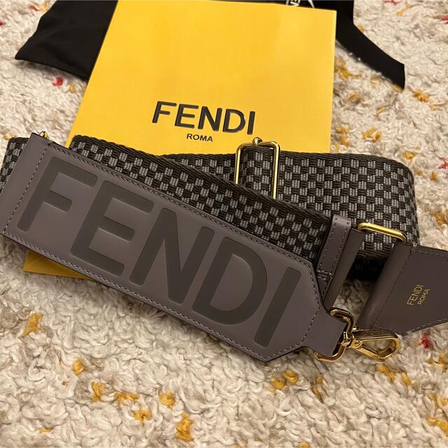 高価値 FENDI ショルダーストラップ グレーウェビング ストラップユー