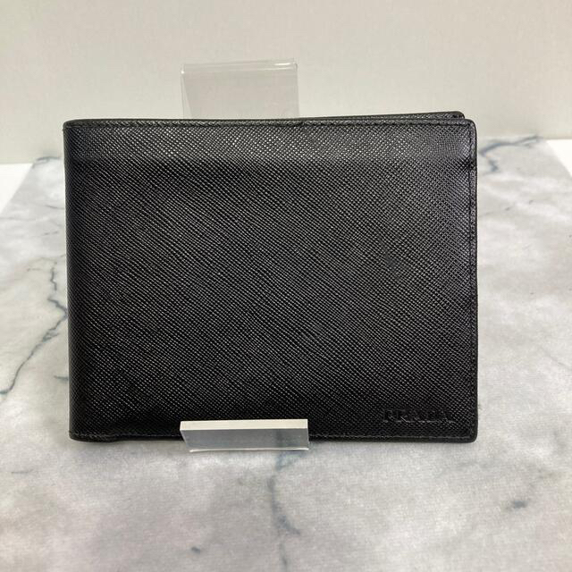 PRADA 二つ折り財布　札入れ財布　コンパクト財布　ブラック　小さい財布春財布財布