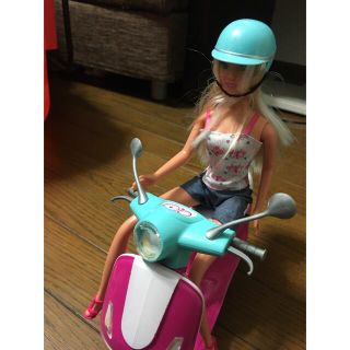 バービー(Barbie)のバービー子供と一緒セット(楽器のおもちゃ)