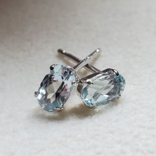 希少な　アクアマリン　ピアス　0.2ct×2=合計0.4ct(ピアス)