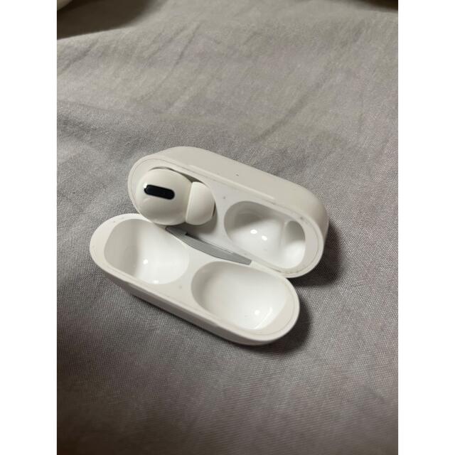 Apple(アップル)のAirPods Pro スマホ/家電/カメラのオーディオ機器(ヘッドフォン/イヤフォン)の商品写真