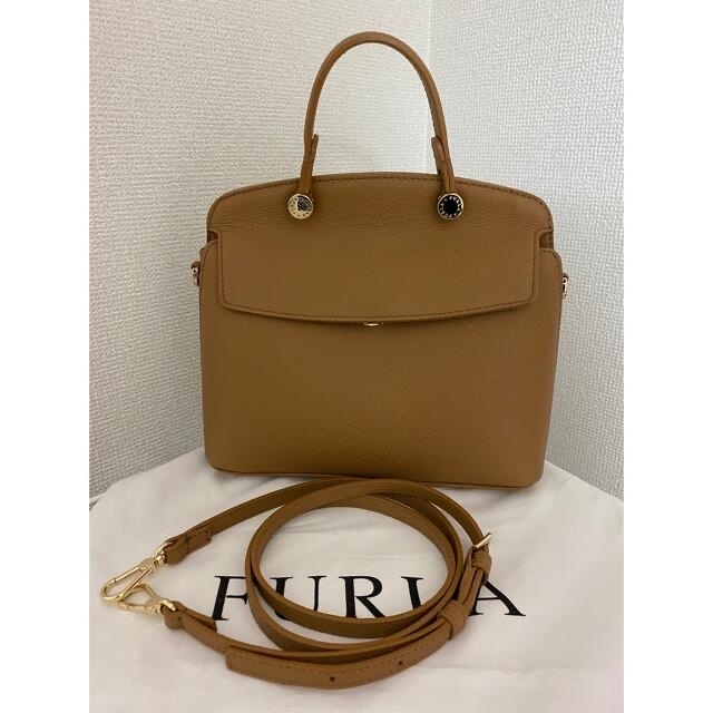 Furla(フルラ)の【ポコアぽこ様専用です】美品♡フルラ　パイパーSサイズ レディースのバッグ(ショルダーバッグ)の商品写真