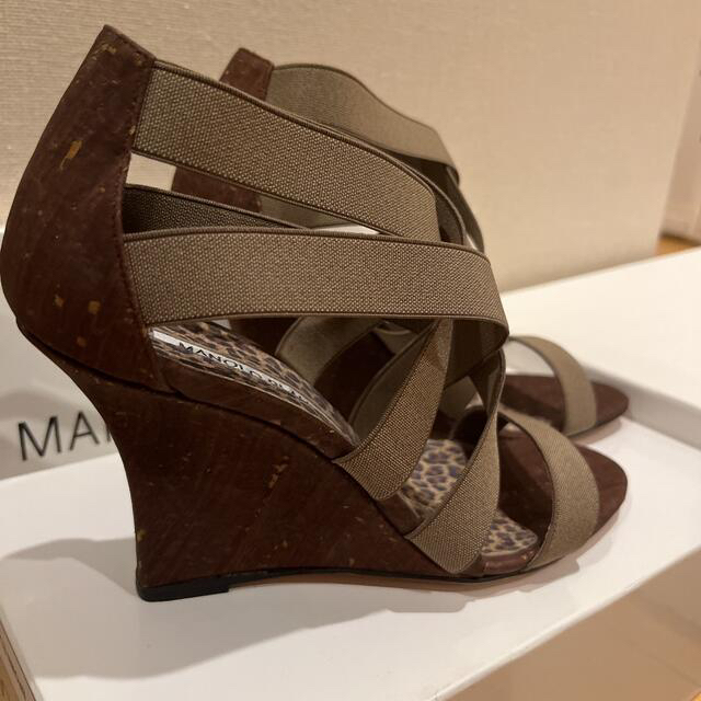 MANOLO BLAHNIK(マノロブラニク)のマノロブラニク新品サンダル36ハーフ レディースの靴/シューズ(サンダル)の商品写真