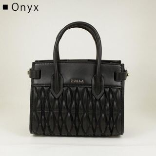 フルラ(Furla)の美品　FURLA フルラ PIN COMETA MINI ピン コメタ  黒(ハンドバッグ)