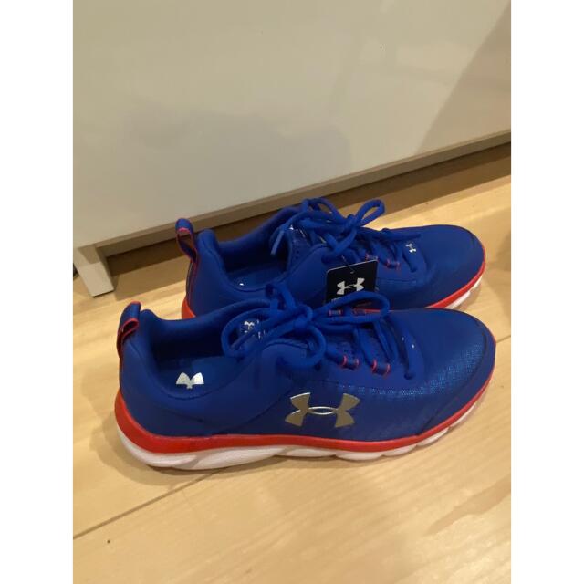 UNDER ARMOUR(アンダーアーマー)のアンダーアーマー★ジュニアスニーカー 24cm 新品タグ付き キッズ/ベビー/マタニティのキッズ靴/シューズ(15cm~)(スニーカー)の商品写真