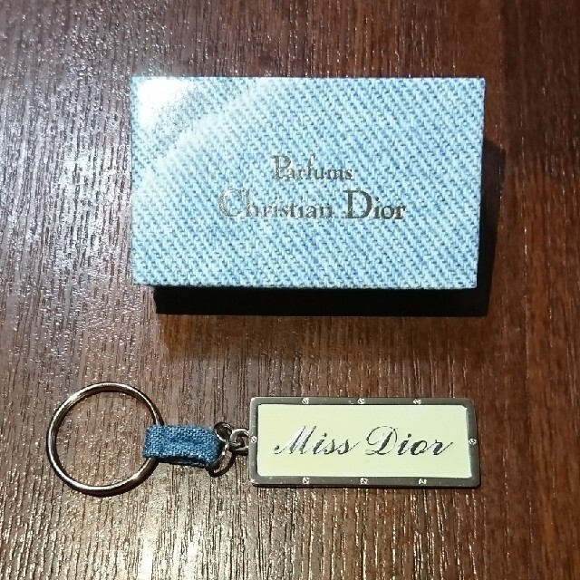 Christian Dior(クリスチャンディオール)の【送料無料】【最終値下げ】Dior キーホルダー レディースのファッション小物(キーホルダー)の商品写真