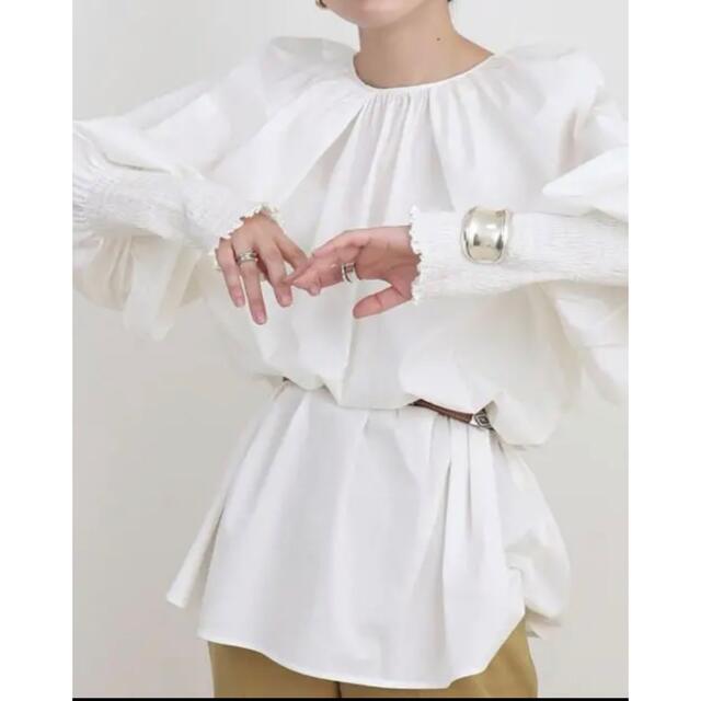 hormeホルメ  Mutton sleeve shirring blouse