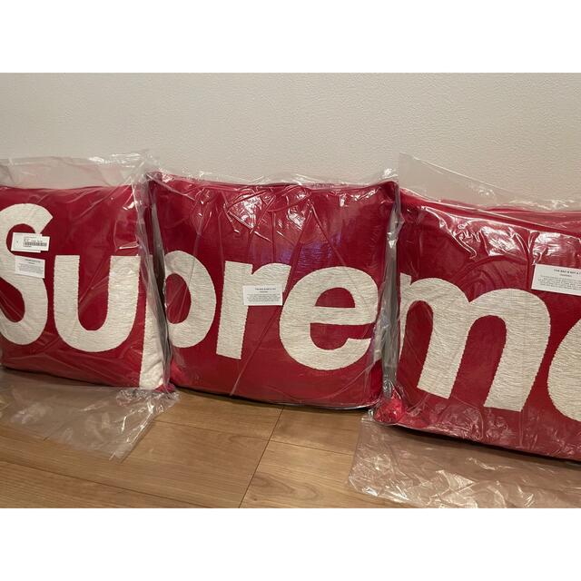 Supreme(シュプリーム)のSora 様専用:Supreme Jules Pansu Pillows Red インテリア/住まい/日用品のインテリア小物(クッション)の商品写真