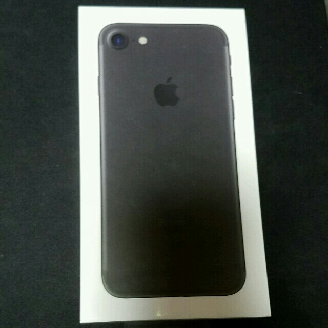5%OFF】 - Apple 新品未開封 ブラック 128gb iPhone7 docomo