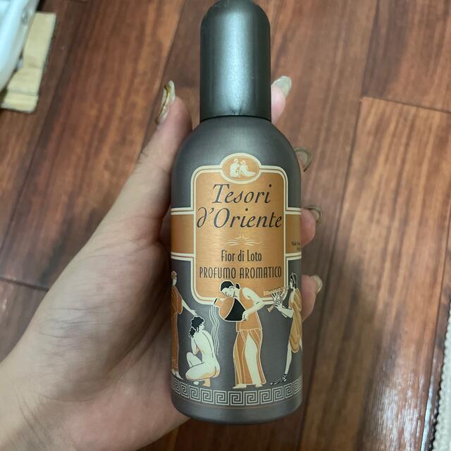 欧州車に本場イタリアの香水TESORI D'ORIENTE  100ｍｌ  コスメ/美容の香水(ユニセックス)の商品写真