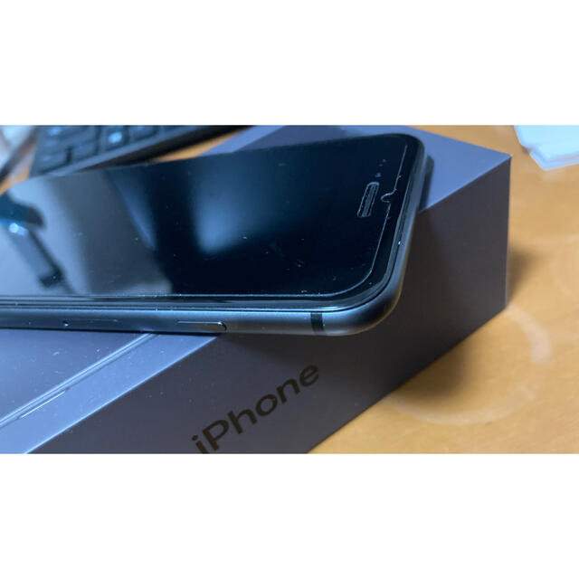 Apple(アップル)のiPhone8 64GB スペースグレー スマホ/家電/カメラのスマートフォン/携帯電話(スマートフォン本体)の商品写真