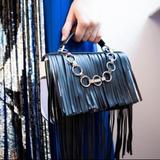 EMILIO PUCCI(ショルダーバッグ)のフリマアイテム一覧 EMILIO PUCCI(ショルダーバッグ)のフリマアイテム一覧