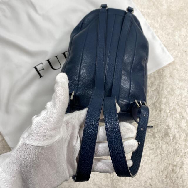 Furla(フルラ)の✨美品✨ FURLA フルラ　リュックサック　キャンバス　ネイビー レディースのバッグ(リュック/バックパック)の商品写真