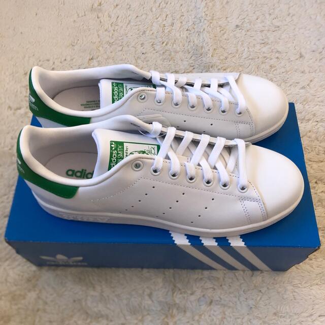 adidas(アディダス)のスタンスミス STAN SMITH スニーカー 天然皮革　リアルレザー　 メンズの靴/シューズ(スニーカー)の商品写真