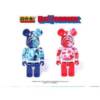 アベイシングエイプ(A BATHING APE)の超合金 BE@RBRICK BAPE(R) PINK/BLUE 2体セット(その他)