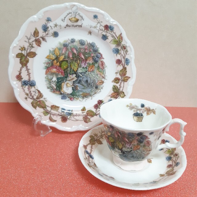 Royal Doulton - ロイヤルドルトン ブランベリーヘッジAutumn カップ ...