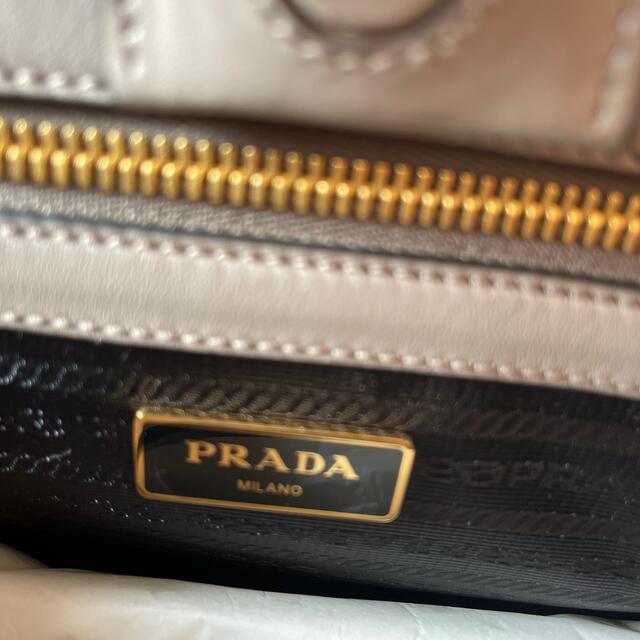 プラダ　PRADA ハンドバック　トート　1BA228