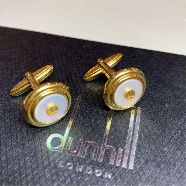 Dunhill(ダンヒル)の☆美品☆dunhill ダンヒル カフス シェル dロゴ ゴールドカラー メンズのファッション小物(カフリンクス)の商品写真