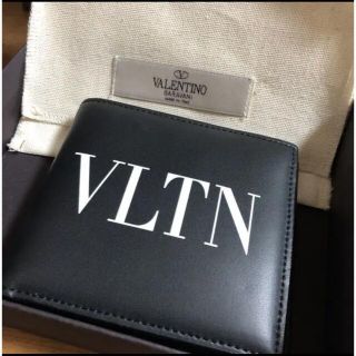 ヴァレンティノ(VALENTINO)のVLTN 折り財布(折り財布)