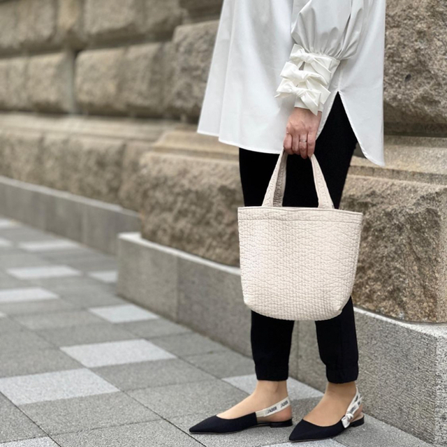 ピオヌンナルmove 新品未開封 white-