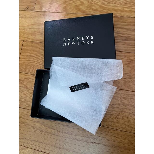 BARNEYS NEW YORK(バーニーズニューヨーク)のBARNEYS NEW YORK ギフト用　箱　紙袋　リボン レディースのバッグ(ショップ袋)の商品写真