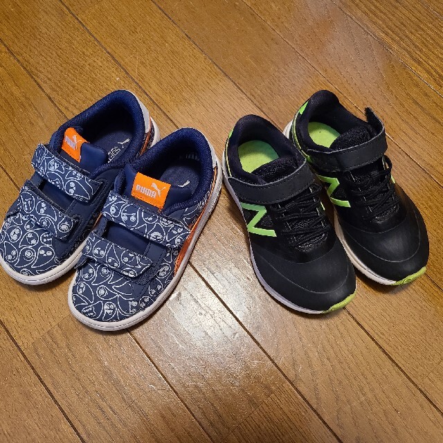 New Balance(ニューバランス)の★17㌢/new balanceとPUMAスニーカーセット★ キッズ/ベビー/マタニティのキッズ靴/シューズ(15cm~)(スニーカー)の商品写真