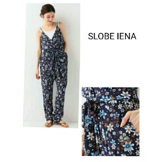 スローブイエナ(SLOBE IENA)の【美品】SLOBE IENA フラワー柄オールインワン　キャミソール　花柄　春夏(オールインワン)