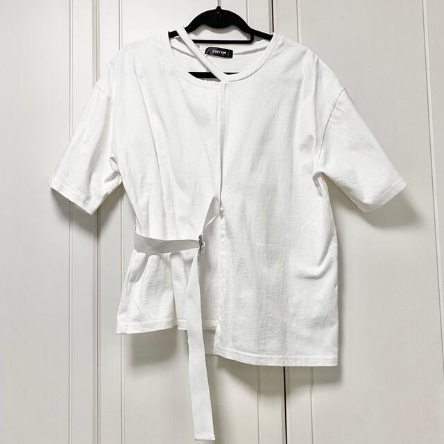 ENVYM(アンビー)のENVYM アンビー　ネックポイントベルト Tシャツ　ホワイト レディースのトップス(Tシャツ(半袖/袖なし))の商品写真