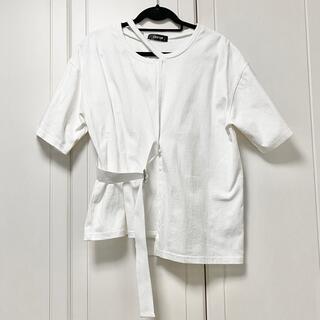 アンビー(ENVYM)のENVYM アンビー　ネックポイントベルト Tシャツ　ホワイト(Tシャツ(半袖/袖なし))