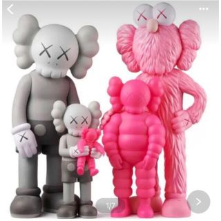 メディコムトイ(MEDICOM TOY)のKAWS FAMILY GREY/PINK/FLUORO PINK(その他)