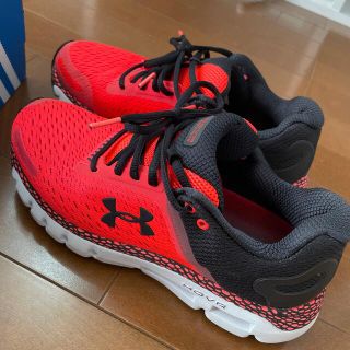 アンダーアーマー(UNDER ARMOUR)のアンダーアーマー　スニーカー(スニーカー)