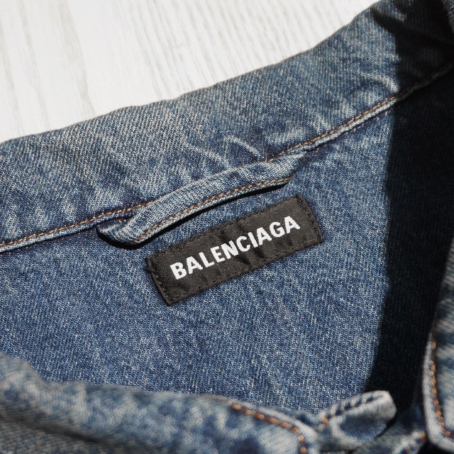 Balenciaga(バレンシアガ)のBALENCIAGA 19AW BACK LOGO DENIM JACKET メンズのジャケット/アウター(Gジャン/デニムジャケット)の商品写真