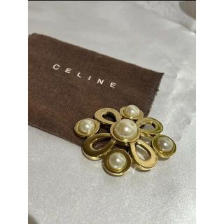 セリーヌ(celine)のレア美品★CELINEセリーヌ　ヴィンテージ　プローチ　パール　ゴールド(ブローチ/コサージュ)