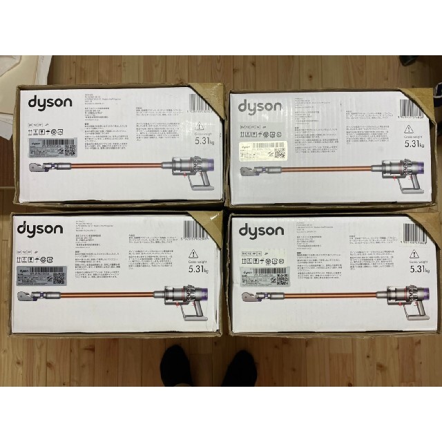 【新品未開封】4台　ダイソン Dyson V10 Fluffy SV12FF