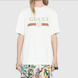 Gucci - ⚠️値下げ中】GUCCI ロゴ Tシャツ オーバーサイズ