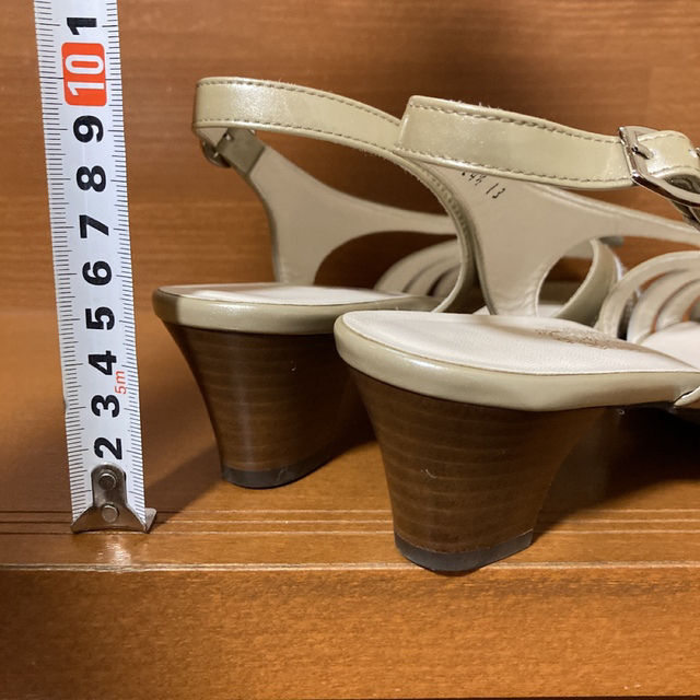 Yoshinoya GINZA サンダル パンプス24.5 レディースの靴/シューズ(サンダル)の商品写真