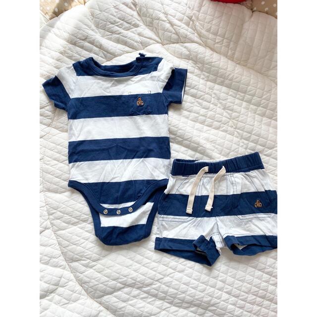 babyGAP(ベビーギャップ)の♡美品ベビーギャップ ブラナンベア 半袖ロンパース 半ズボン セット 60♡ キッズ/ベビー/マタニティのベビー服(~85cm)(ロンパース)の商品写真