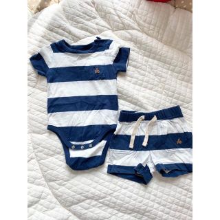 ベビーギャップ(babyGAP)の♡美品ベビーギャップ ブラナンベア 半袖ロンパース 半ズボン セット 60♡(ロンパース)