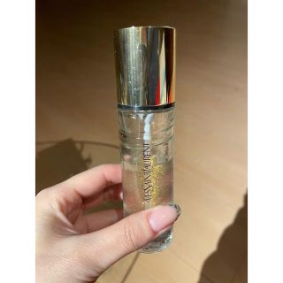 イヴサンローランボーテ(Yves Saint Laurent Beaute)のラディアントタッチブラープライマー(化粧下地)