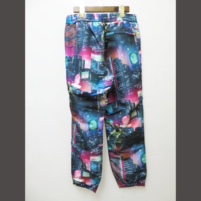 アベイシングエイプ A BATHING APE 未使用品 NEON TOKYO アベイシングエイプ A BATHING APE 未使用品 NEON TOKYO