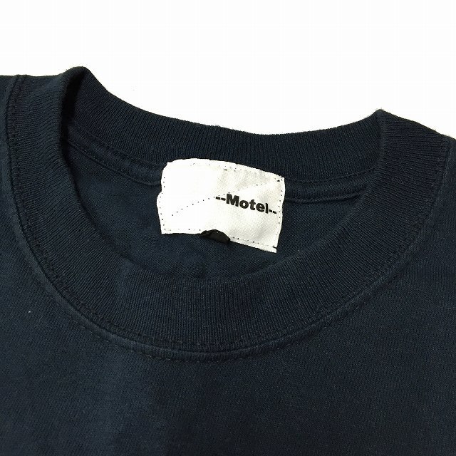 Motel(モーテル)のモーテル MOTEL プリント 半袖Tシャツ カットソー ネイビー 紺 0 メンズのトップス(Tシャツ/カットソー(半袖/袖なし))の商品写真