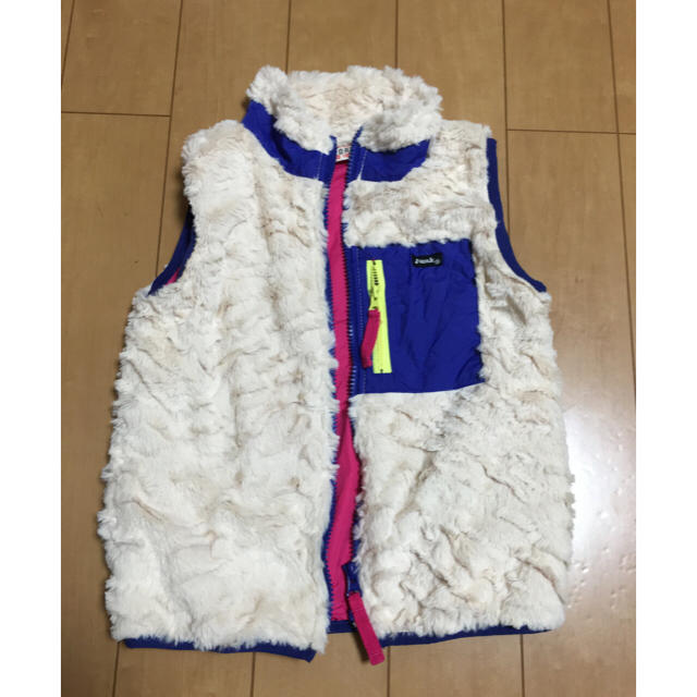 JUNK STORE(ジャンクストアー)のベスト キッズ/ベビー/マタニティのキッズ服女の子用(90cm~)(ジャケット/上着)の商品写真