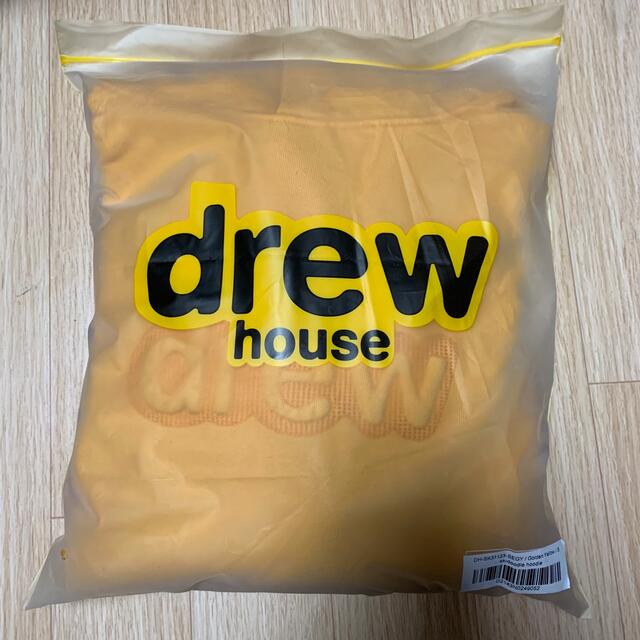 drew house(ドリューハウス)のdrew house hoodie "Golden Yellow" メンズのトップス(パーカー)の商品写真