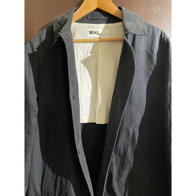 MARGARET HOWELL(マーガレットハウエル)の【MHL.】スタンドカラーコート メンズのジャケット/アウター(ステンカラーコート)の商品写真