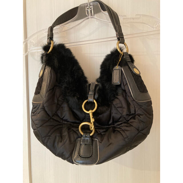 COACH - COACHコーチ☆ファーバック 黒の通販 by xomyak's shop COACH - COACHコーチ☆ファーバック 黒の通販 by xomyak's shop
