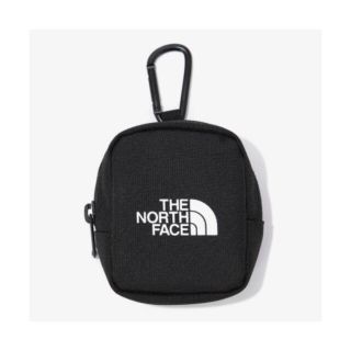 ザノースフェイス(THE NORTH FACE)のTHE NORTH FACE ミニポーチ カラビナ付き  黒(ポーチ)