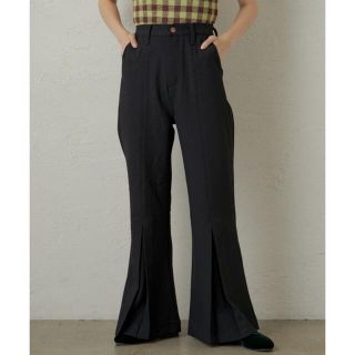 ラングラー(Wrangler)のWrangler TUCK FLARE SLACKS PANTS kastane(カジュアルパンツ)