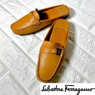 サルヴァトーレフェラガモ(Salvatore Ferragamo)の【美品】サルヴァトーレフェラガモ　キャメル　バブーシュ　サンダル　ガンチーニ(サンダル)