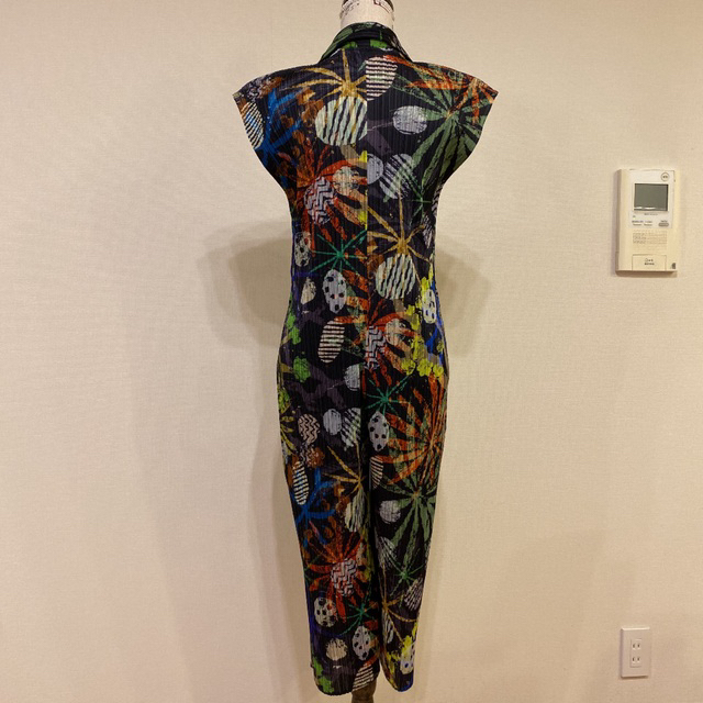 PLEATS PLEASE ISSEY MIYAKE - 春セール イッセイミヤケ PLEATS PLEASE ISSEY MIYAKE - 春セール イッセイミヤケ